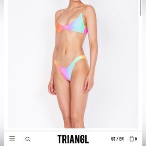 I have been looking for this bathing suit forever!!! if anyone is selling xs/s